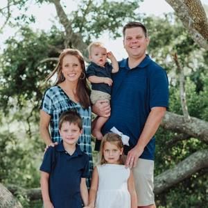 Meet your Posher, Val